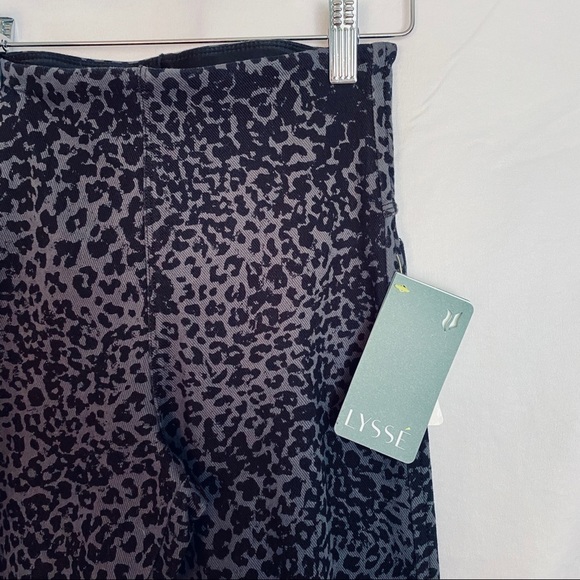 NWT Lysse Leopard Grey/Black Print Leggings XS - Picture 2 of 4